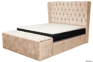 Elizabeth Winged Buttoned Crushed Velvet Bed - Vanilla